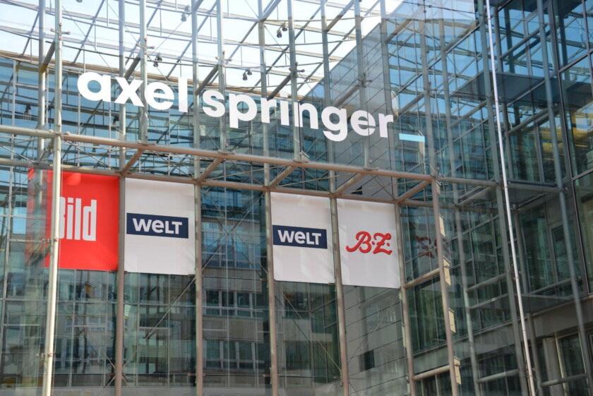 Schriftzug,Verlag,Hauptsitz