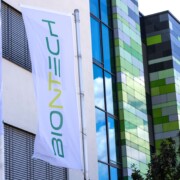 Logo,Hauptsitz,Firmensitz,Fahne,Gebäude,Biotechnologie
