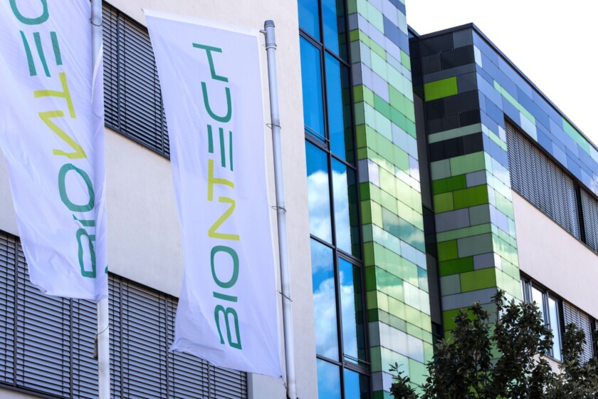 Logo,Hauptsitz,Firmensitz,Fahne,Gebäude,Biotechnologie