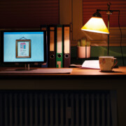 Print,Aufmacher,Illustration,RM12/20,Monitor,Schreibtisch,Homeoffice,Wohnung,Zimmer,Arbeitsplatz,Home sweet Office