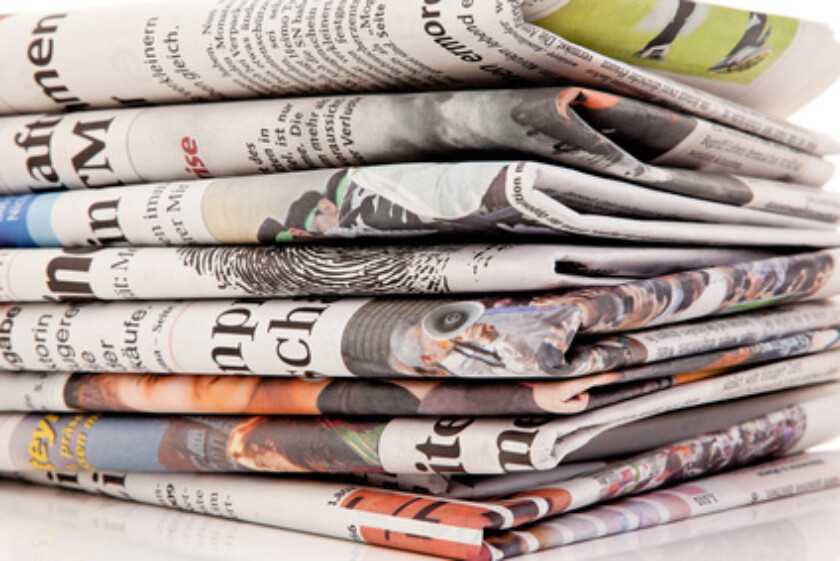 Web,Medien,Tageszeitung,Presse,Zeitungsstapel,Lokalzeitung,Stapel